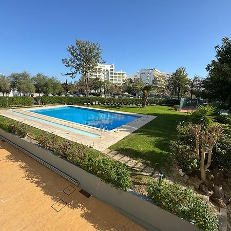 Newly Refurbished 2 Bed Appt فيلامورا المظهر الخارجي الصورة