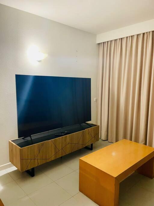 Newly Refurbished 2 Bed Appt فيلامورا المظهر الخارجي الصورة